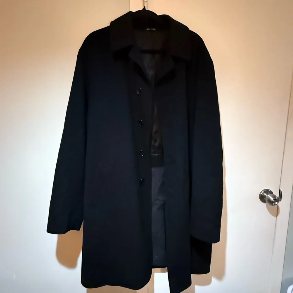 NWOT Made in Italy Mens Classic Black Trench Coat with Timeless Elegance - Picture 1 of 8